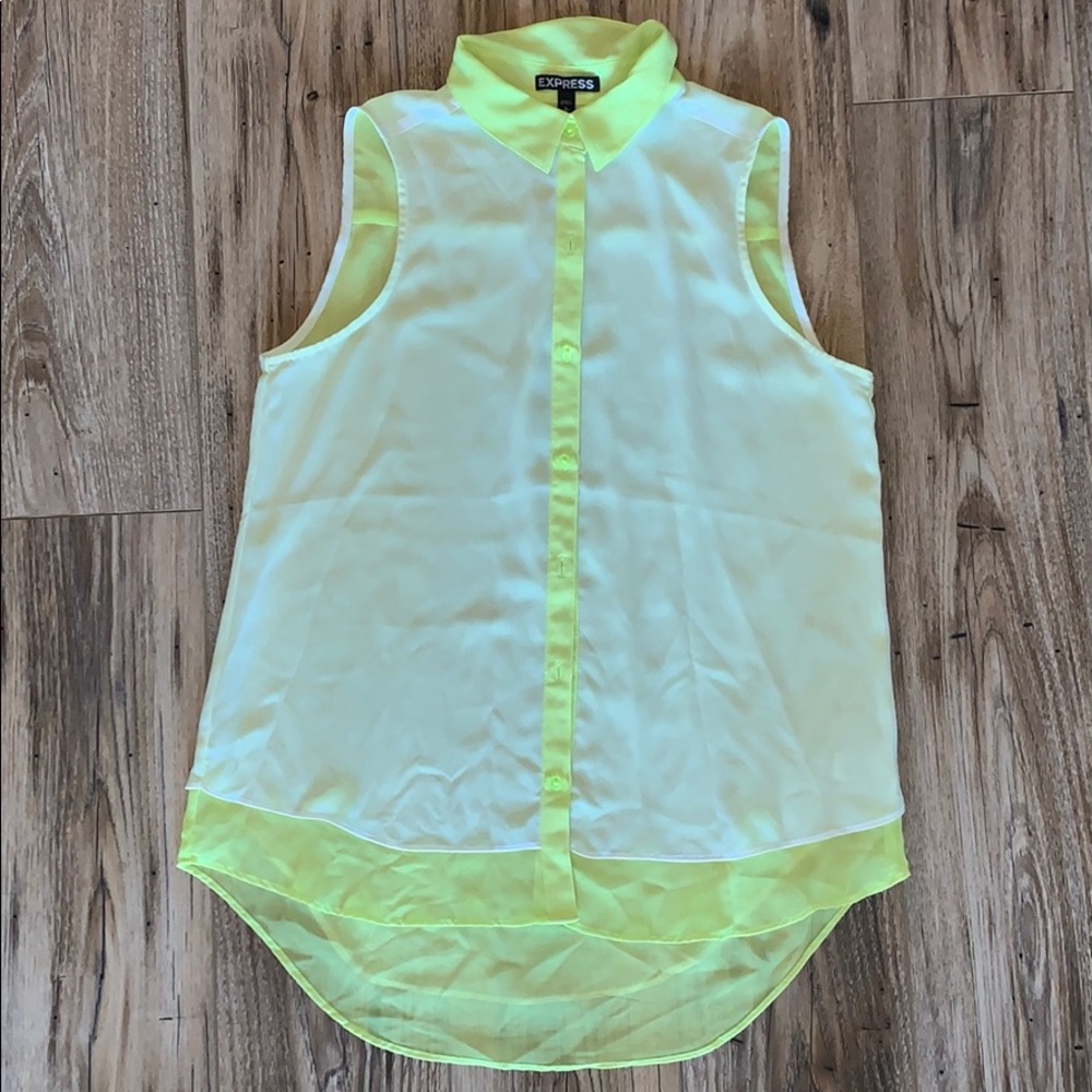 Express sleeveless buttoned down shirt